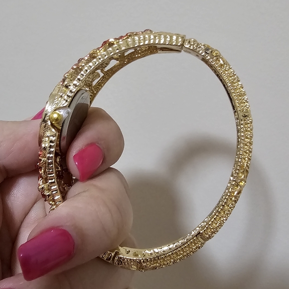 Strada Japanese Movement Fuchsia/ White Crystal Floral/ 🦋Pattern Bracelet ⌚️NWT - Picture 8 of 9